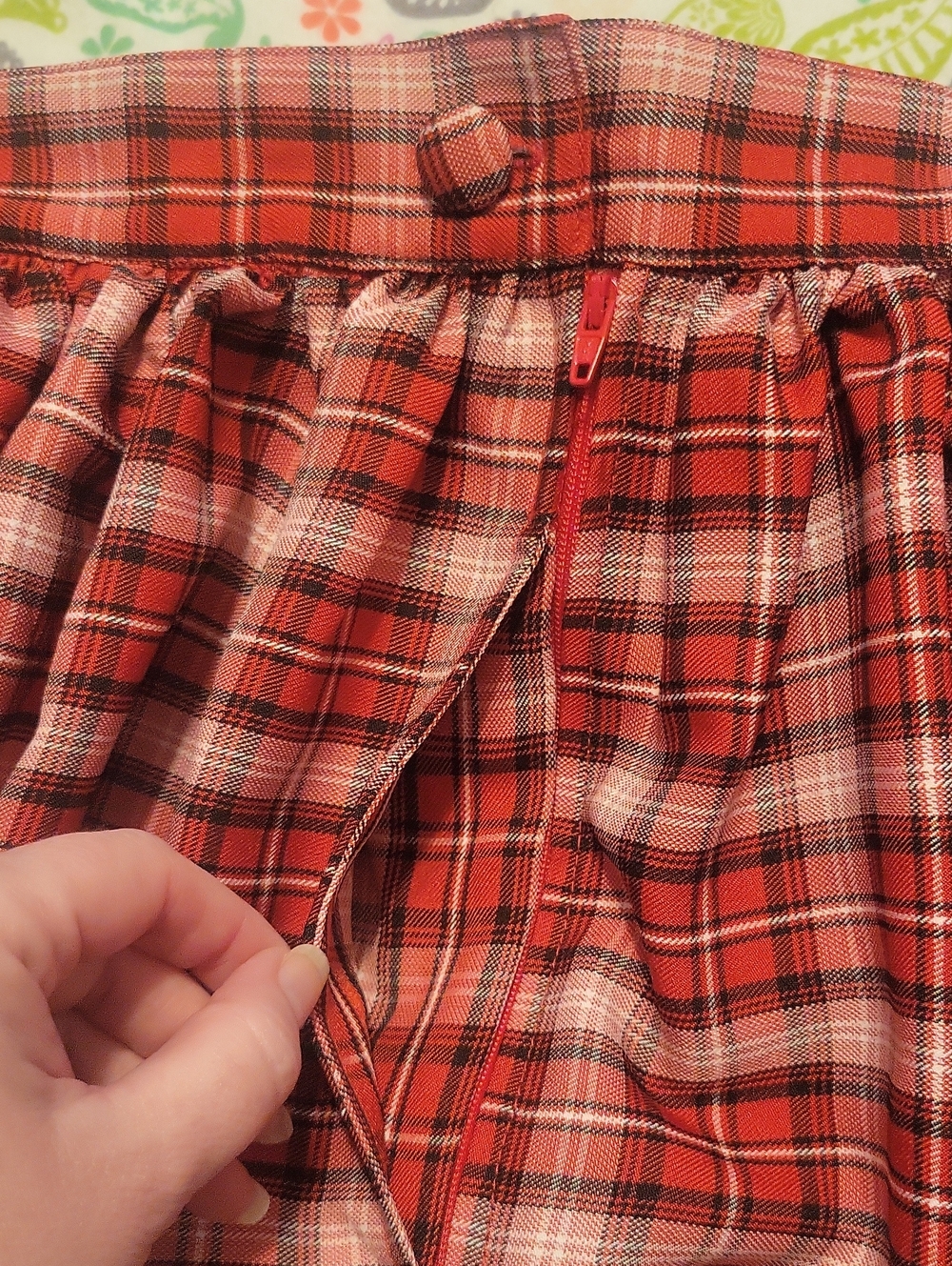 Womens Red Plaid Gathered Midi Skirt - Picture 3 of 4